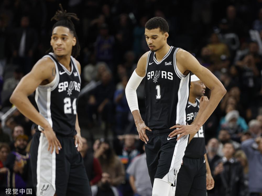 乒乓球——第十五届全国运动会（成年组）男子团体资格赛第三轮：河北队胜甘肃队.